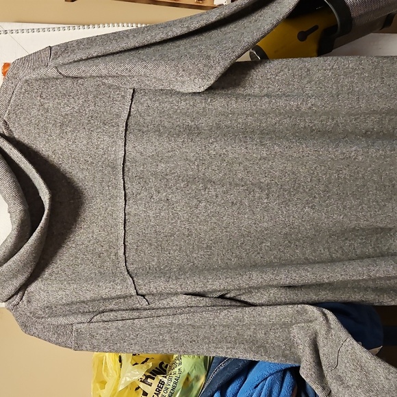 Sweater   - Picture 7 of 12